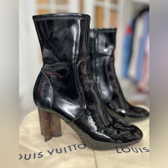💯 Louis Vuitton Patent Leather Boots - Picture 1 of 10